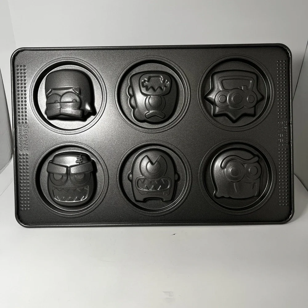 Sweet Creations Monster‎ Halloween Cookie Baking Pan 6 Cavities/ MOLDS